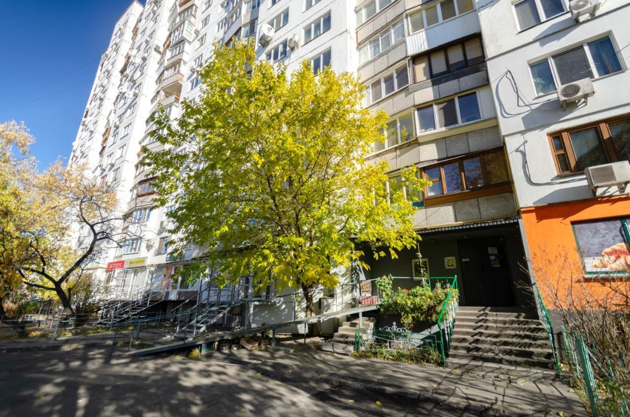 Artal Apartment On Obolonskaya Square 1 キエフ エクステリア 写真
