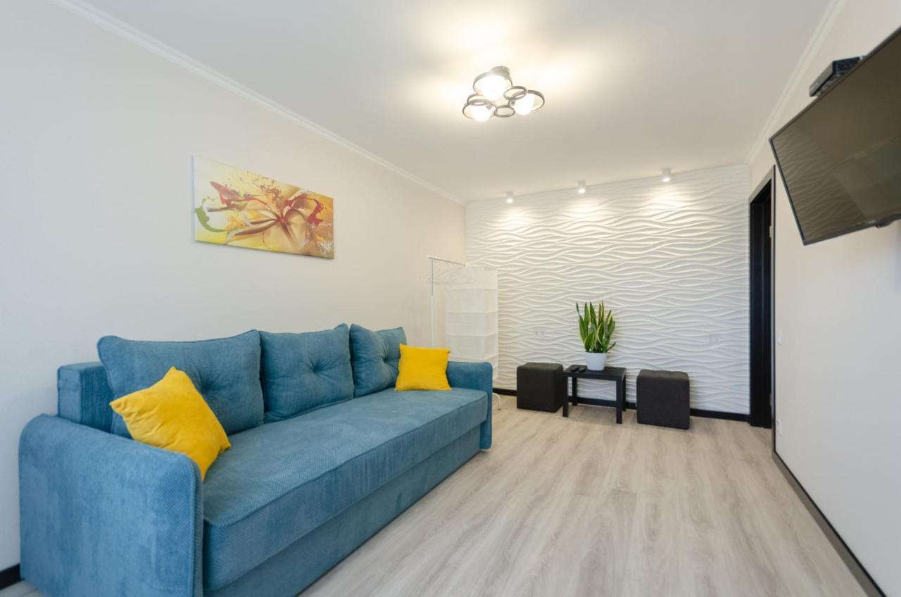 Artal Apartment On Obolonskaya Square 1 キエフ エクステリア 写真